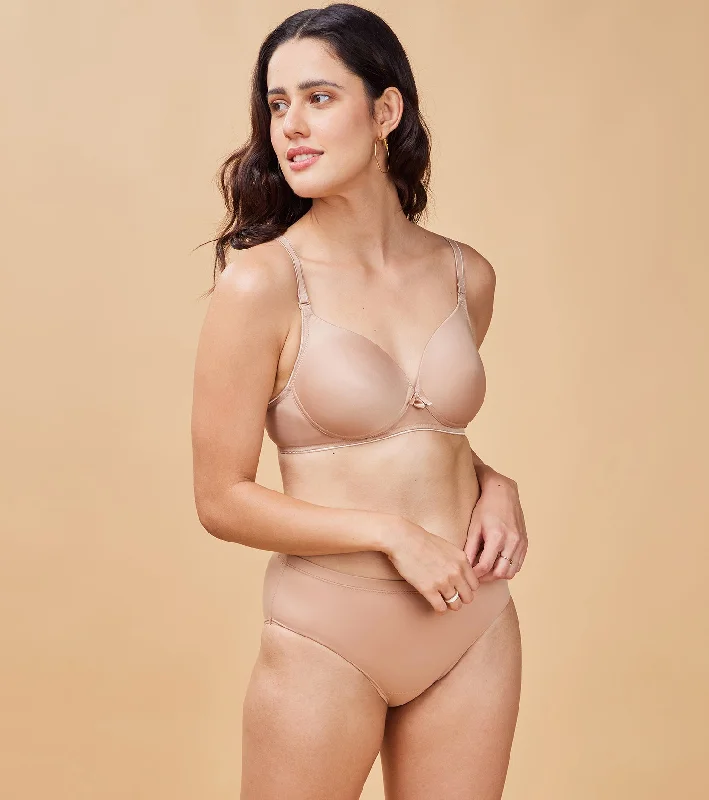 Enamor F065 Wirefree T-Shirt Bra- Curve Support Neckline, Lightly Padded for Women.